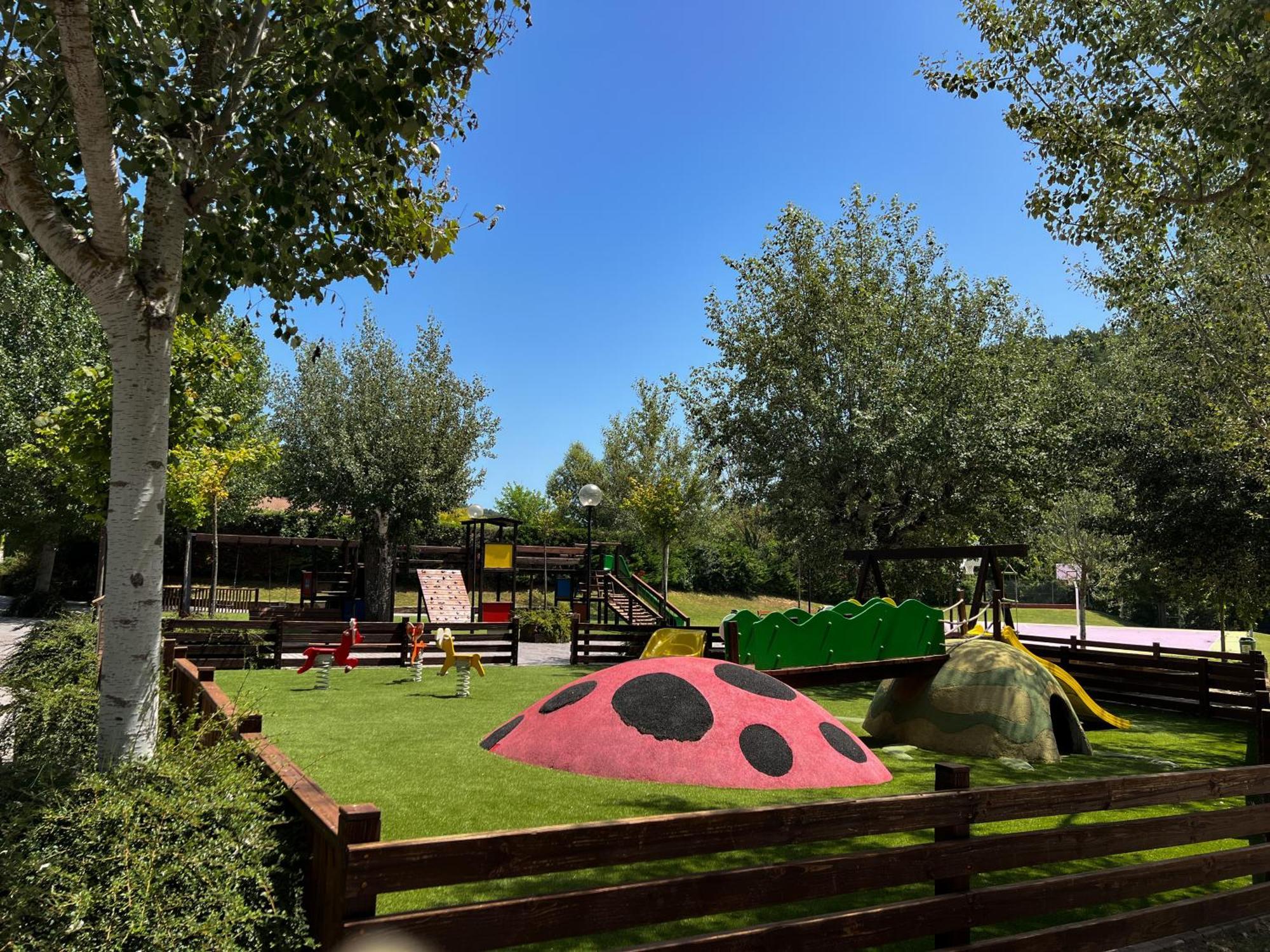 Camping Riera Merles Borreda Exterior photo